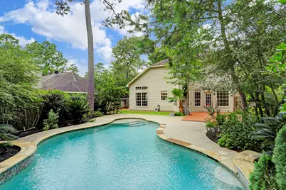 147 N Willow Point Circle, The Woodlands, TX 77382 - Photo 19