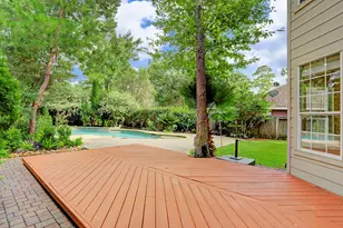 147 N Willow Point Cir, The Woodlands, TX 77382 - Photo 17