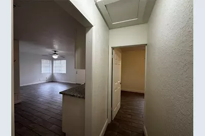 612 N Avenue B, Freeport, TX 77541 - Photo 7