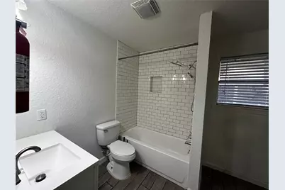 612 N Avenue B, Freeport, TX 77541 - Photo 9