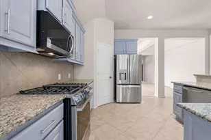 2805 Enchanted Lake Dr, Pearland, TX 77584 - Photo 17