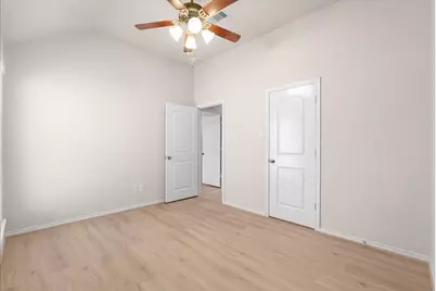 2805 Enchanted Lake Drive, Pearland, TX 77584 - Photo 29