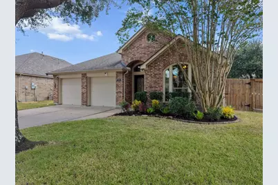 2805 Enchanted Lake Drive, Pearland, TX 77584 - Photo 5