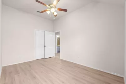 2805 Enchanted Lake Drive, Pearland, TX 77584 - Photo 31