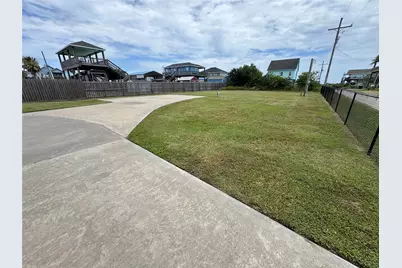 974 Alma Road, Crystal Beach, TX 77650 - Photo 21