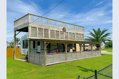 974 Alma Road, Crystal Beach, TX 77650 - Photo 5