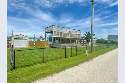 974 Alma Road, Crystal Beach, TX 77650 - Photo 3