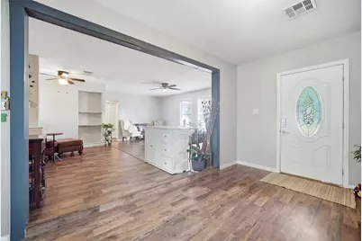 618 S Shady Lane, La Porte, TX 77571 - Photo 7