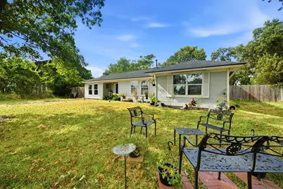 618 S Shady Lane, La Porte, TX 77571 - Photo 3