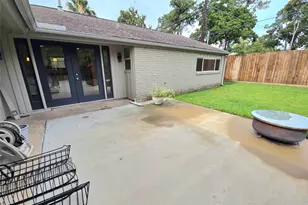 1763 Maux Dr, Houston, TX 77043 - Photo 31