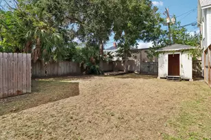 2318 Avenue M, Galveston, TX 77550 - Photo 25