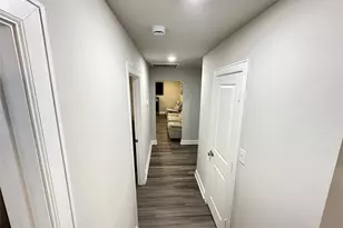 201 S 5th St, Highlands, TX 77562 - Photo 21