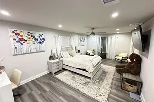 201 S 5th St, Highlands, TX 77562 - Photo 27