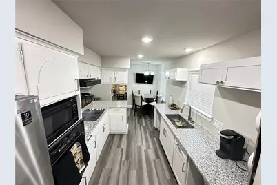 201 S 5th Street, Highlands, TX 77562 - Photo 15