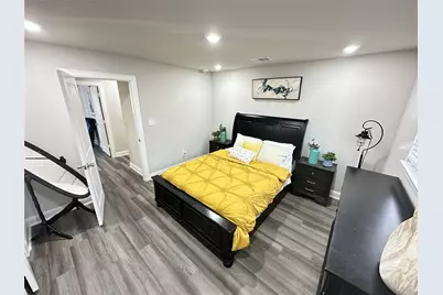 201 S 5th Street, Highlands, TX 77562 - Photo 25