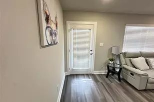 201 S 5th St, Highlands, TX 77562 - Photo 3