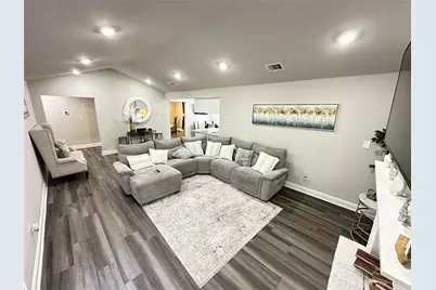 201 S 5th Street, Highlands, TX 77562 - Photo 9