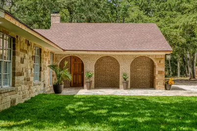 5504 Hillside, Brenham, TX 77833 - Photo 9