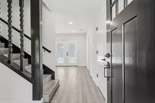10406 Broadstairs St, Houston, TX 77013 - Photo 3