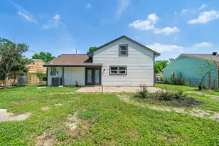 10406 Broadstairs St, Houston, TX 77013 - Photo 29