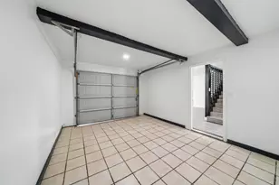 10406 Broadstairs St, Houston, TX 77013 - Photo 11