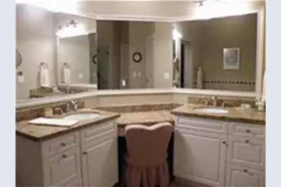 1044 Memorial Village Drive, Houston, TX 77024 - Photo 7