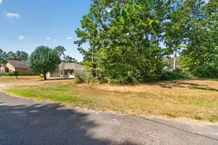 114 Holly Berry St, Onalaska, TX 77360 - Photo 31