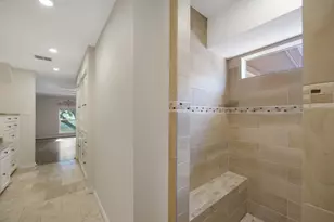 9621 Longmont Dr, Houston, TX 77063 - Photo 35