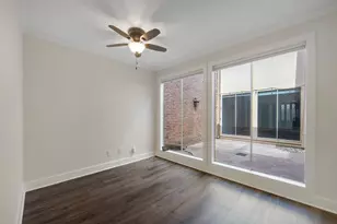 9621 Longmont Dr, Houston, TX 77063 - Photo 15