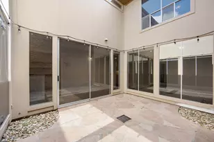9621 Longmont Dr, Houston, TX 77063 - Photo 21