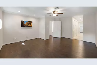9621 Longmont Drive, Houston, TX 77063 - Photo 31