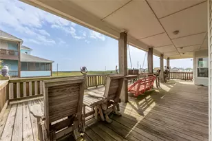 4304 Bolivar Cir, Port Bolivar, TX 77650 - Photo 11