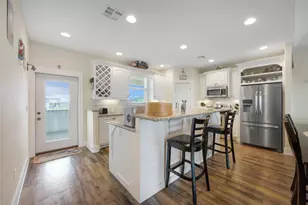 4304 Bolivar Cir, Port Bolivar, TX 77650 - Photo 7