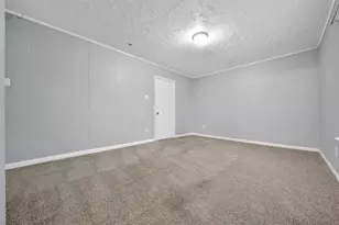 7707 Arberry St, Houston, TX 77012 - Photo 15