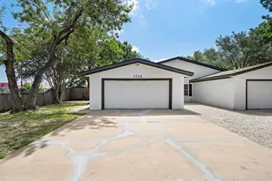 1716 Huge Oaks St, Houston, TX 77055 - Photo 3