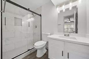 1716 Huge Oaks St, Houston, TX 77055 - Photo 15