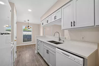 15534 Zabolio Drive #143, Houston, TX 77598 - Photo 5