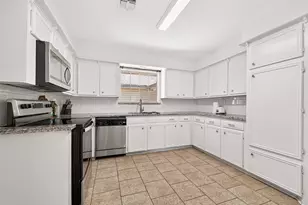 1523 Bodart Dr, Houston, TX 77090 - Photo 11