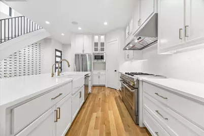 236 Birdsall Street, Houston, TX 77007 - Photo 9