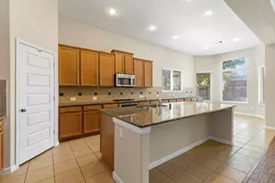 22023 Flashing Ridge Dr, Spring, TX 77389 - Photo 5