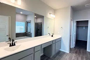 2502 Shallow Lake Dr, Iowa Colony, TX 77583 - Photo 15