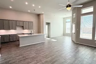 2502 Shallow Lake Dr, Iowa Colony, TX 77583 - Photo 5