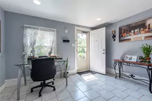 4412 Ave R 1/2, Galveston, TX 77550 - Photo 33