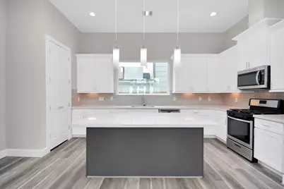 2903 Sherwood Green Lane, Houston, TX 77092 - Photo 35