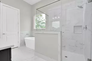 2903 Sherwood Grn Ln, Houston, TX 77092 - Photo 31