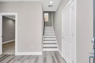 2903 Sherwood Grn Ln, Houston, TX 77092 - Photo 9
