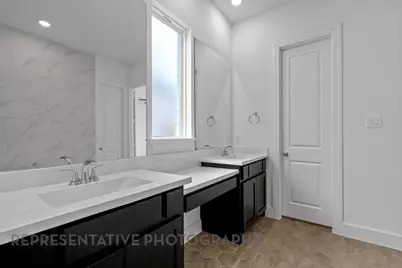 12023 Lake View Boulevard, Mont Belvieu, TX 77523 - Photo 23