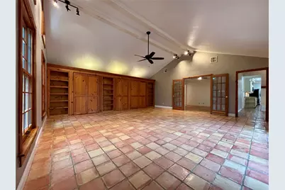 116 Bougainvillea Street, Lake Jackson, TX 77566 - Photo 25