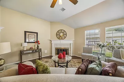 306 Roans Prarie Lane, Richmond, TX 77469 - Photo 3