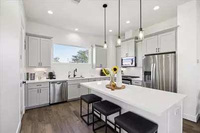 1915 Kolfahl Street #A, Houston, TX 77023 - Photo 11